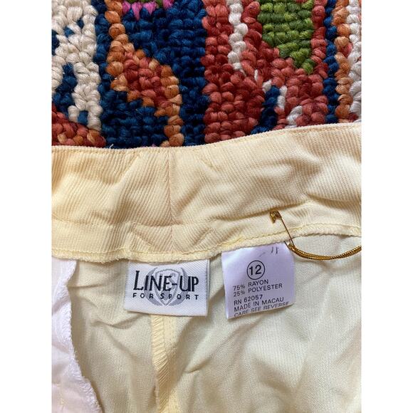 90s Shorts Yellow - Picture 5 of 8